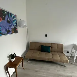 Fidias House Milán